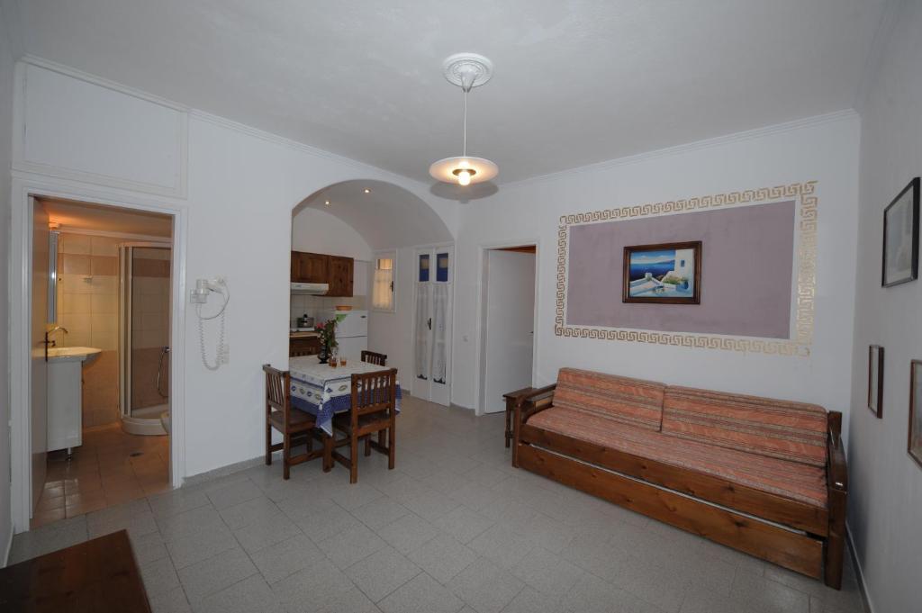 Orfeas Apartments Kamári Habitación foto